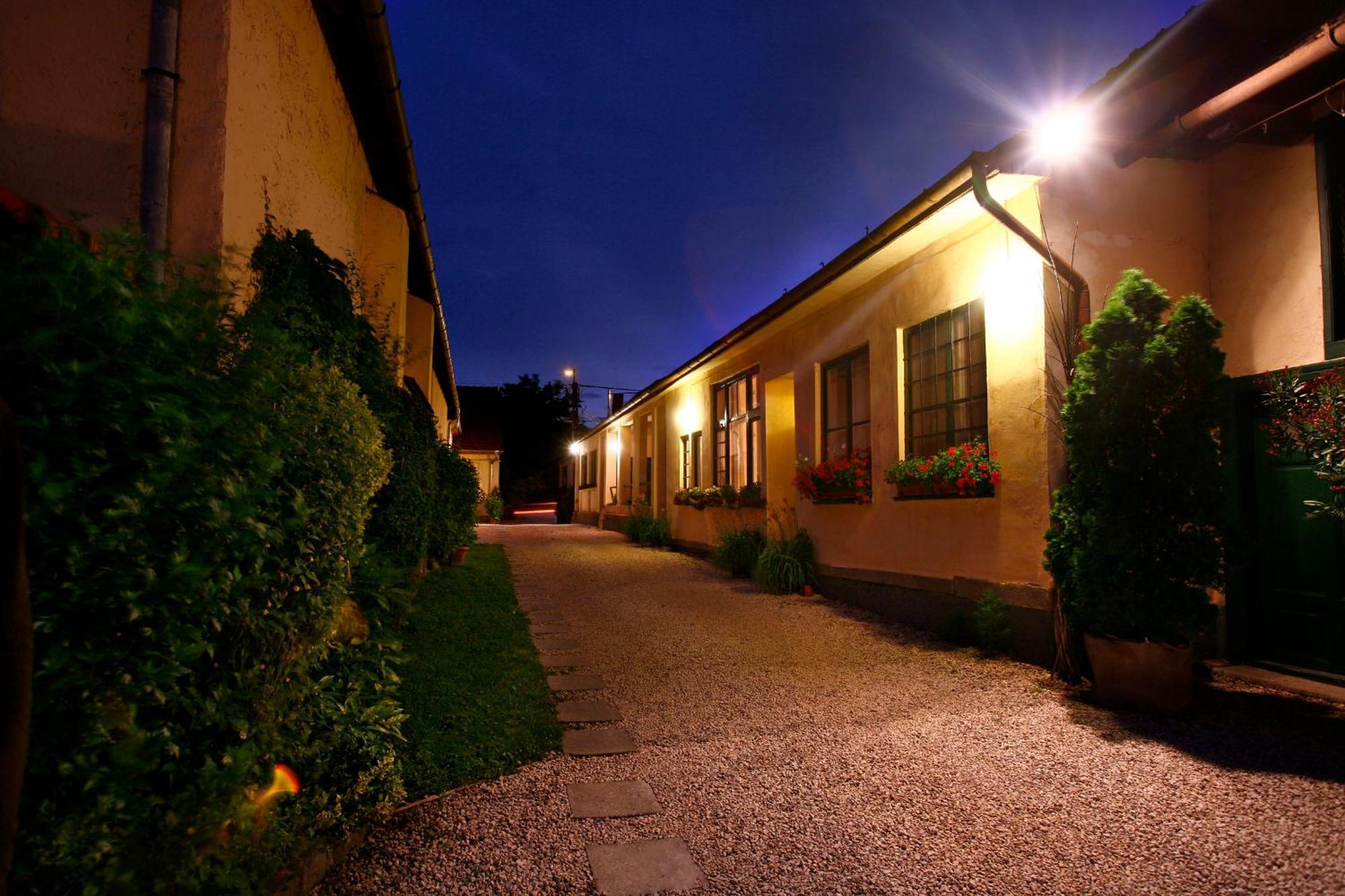 Hotel Keszi Panzio Budakeszi Esterno foto