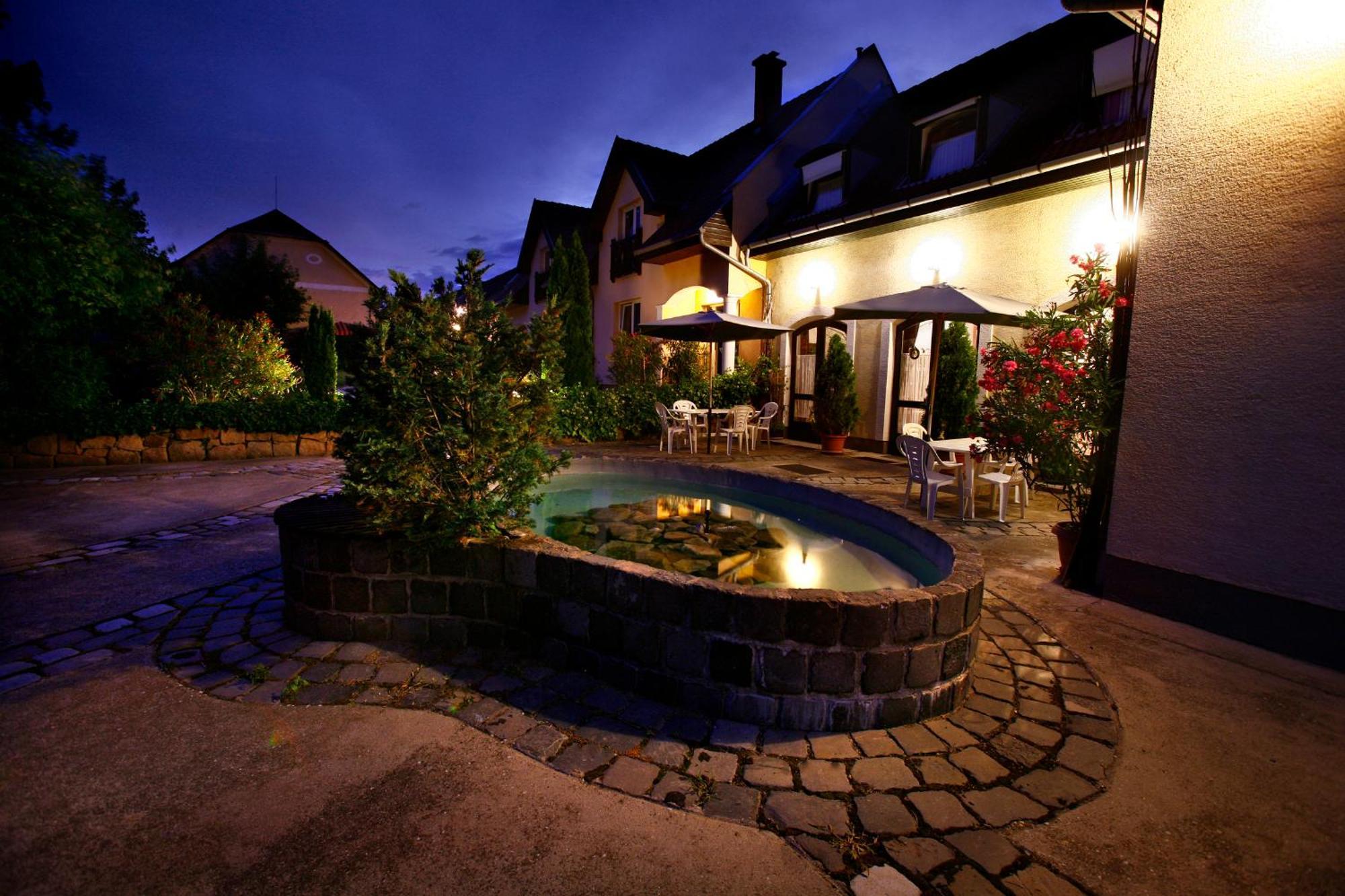 Hotel Keszi Panzio Budakeszi Esterno foto