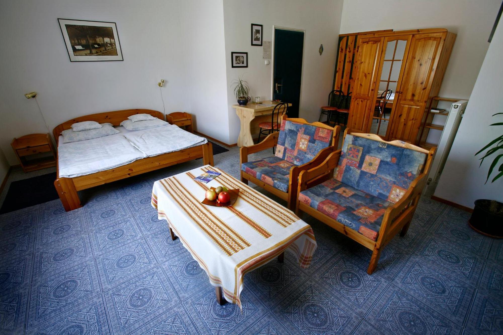 Hotel Keszi Panzio Budakeszi Esterno foto