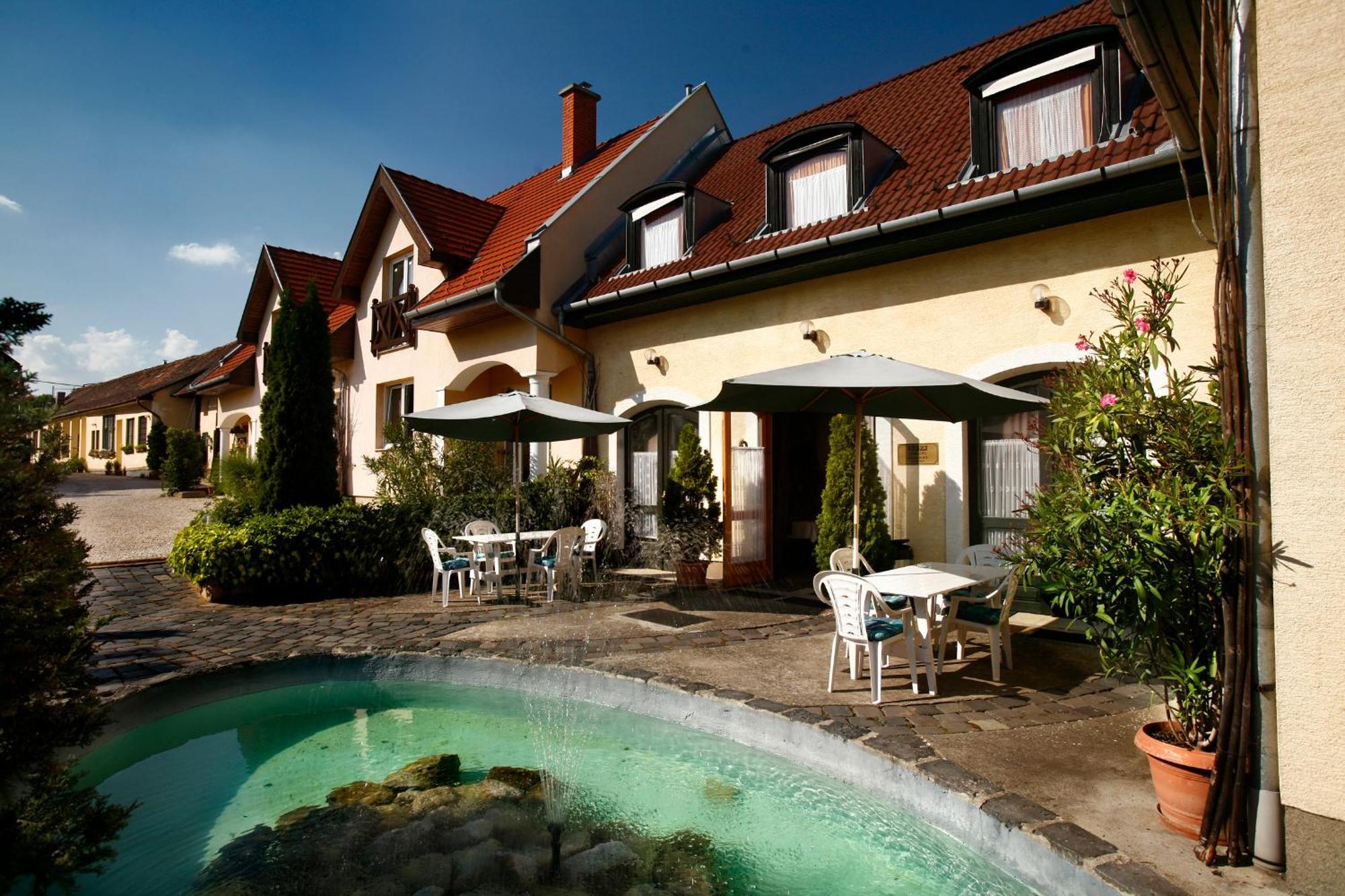 Hotel Keszi Panzio Budakeszi Esterno foto