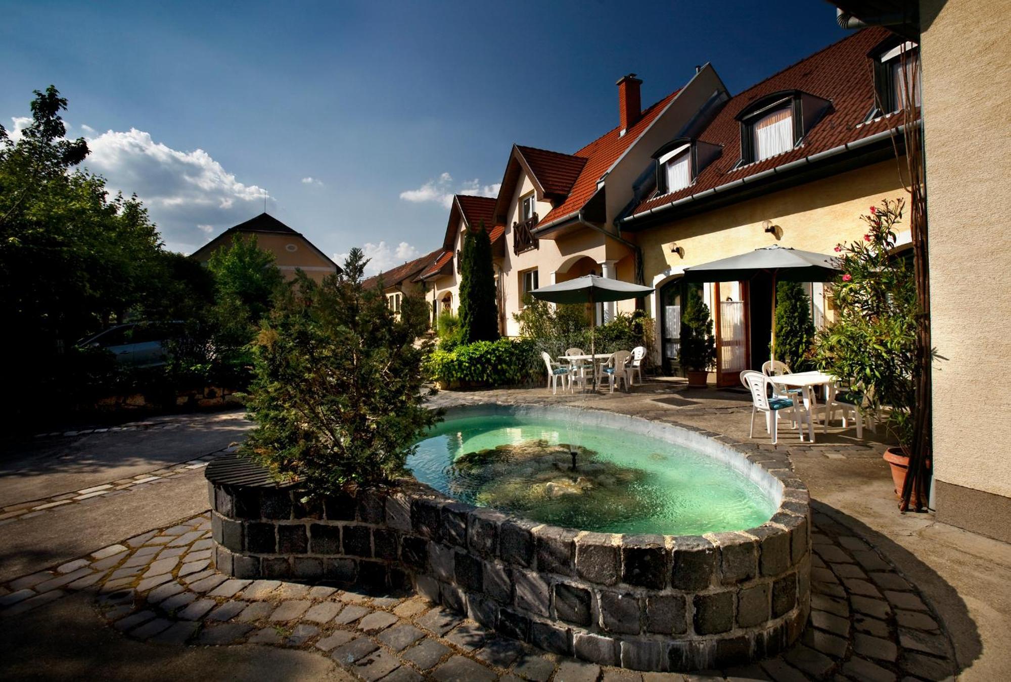 Hotel Keszi Panzio Budakeszi Esterno foto